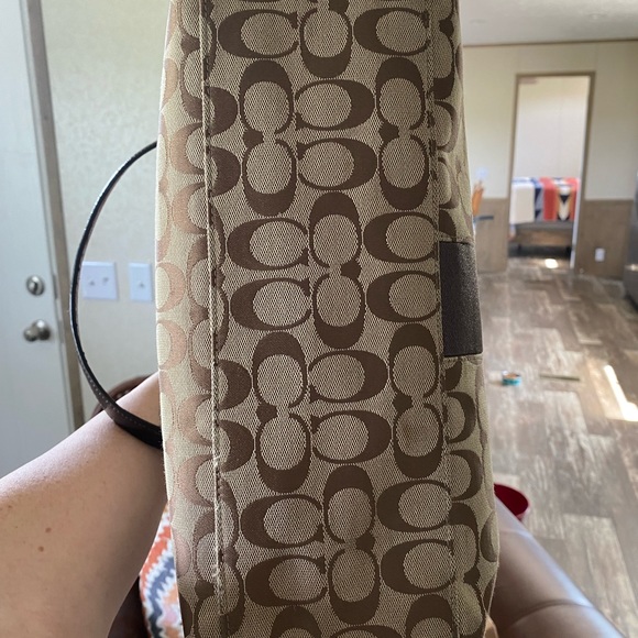 Coach Brown/Tan tote bag with signature canvas and stripe. - Picture 4 of 8